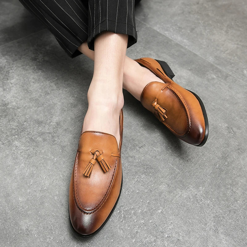 Leisure Leather Loafers Men Business Shoes Fashion Tassel Shoes Wedding Shoes Driving Black Summer Slip-on Shoes Light Pea Shoes