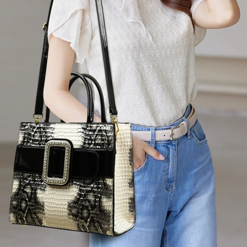 High Quality Leather Crocodile Pattern Snake Skin Fashionable and Trendy Personalized and Versatile One Shoulder Bag for Women