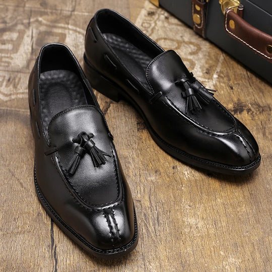 Fashion Large Size Mens Casual Shoes Light Slip on Man Tassels Loafers Designer Leather Moccasins Wedding Party Leather Shoes