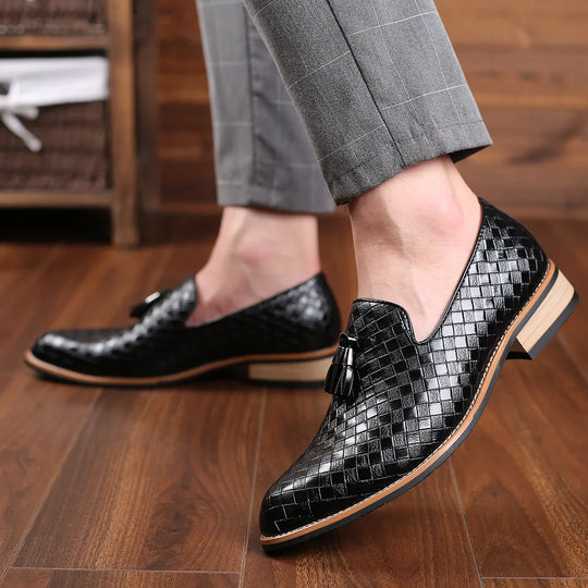 Men's Fashion Tassels Loafers Shoes Comfortable Men Leather Casual Slip-on Shoe Dress Shoes