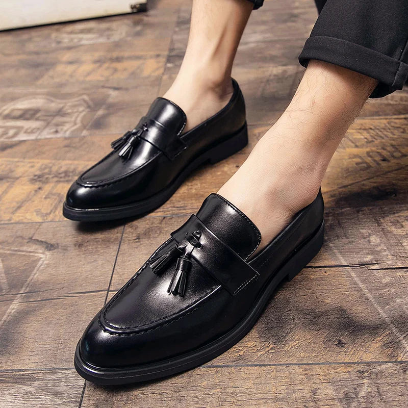 Tassel Loafer Shoes Men Slip on Driving Moccasins Mens Comfortable Leather Shoes for Men pointed Toe Fashion Man Casual Shoes