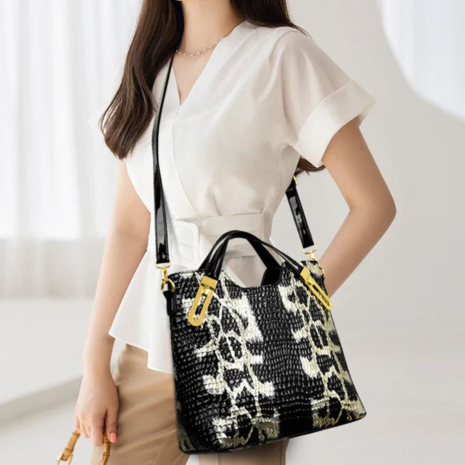 Luxury Fashion Snake Pattern Women Handbags New Genuine Leather Large Capacity  Shoulder  Bag.