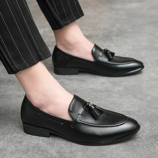 Leisure Leather Loafers Men Business Shoes Fashion Tassel Shoes Wedding Shoes Driving Black Summer Slip-on Shoes Light Pea Shoes