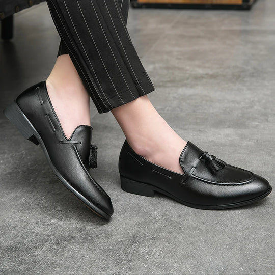 Leisure Leather Loafers Men Business Shoes Fashion Tassel Shoes Wedding Shoes Driving Black Summer Slip-on Shoes Light Pea Shoes