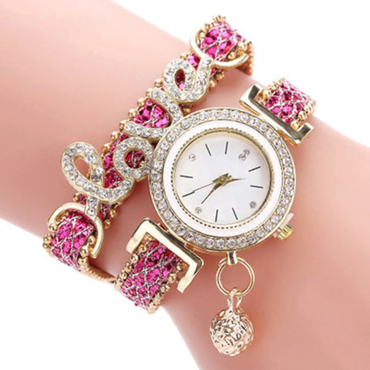 "Women's Pendant Casual Watch - Fashion Diamond Design, Love Print Bracelet Style"