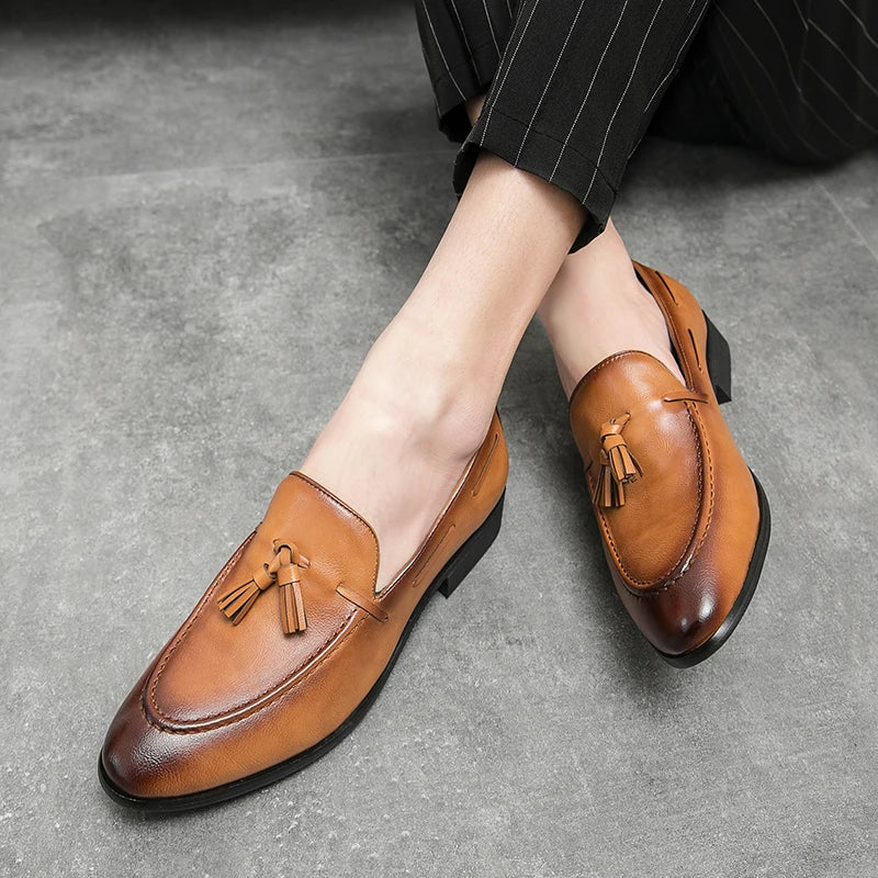 Leisure Leather Loafers Men Business Shoes Fashion Tassel Shoes Wedding Shoes Driving Black Summer Slip-on Shoes Light Pea Shoes