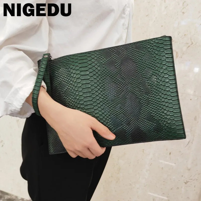 "Designer 3D Serpentine Luxury Clutch Bags for Women: Fashion PU Leather iPad Envelope Handbags with Wrist Wallet